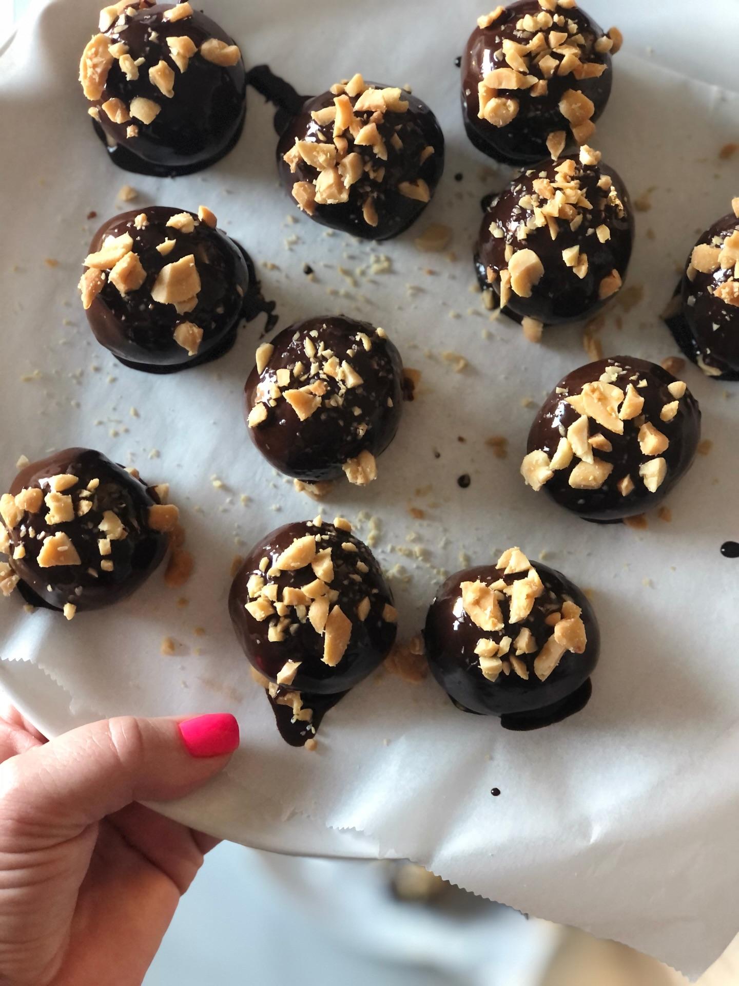Rawballs med kakao og nøtter